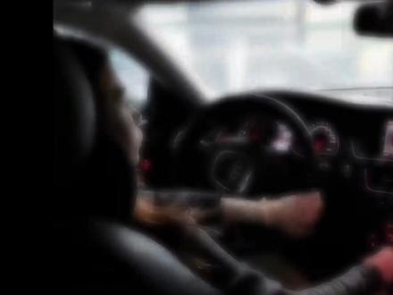 这个泡沫方向盘转场也太有感觉了,今天五秒教会你,有车就能拍 #泡沫转场 #泡沫转场让心跳漏一拍 #方向盘转场 #教程