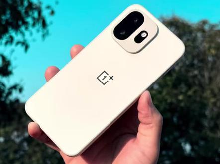 一加15T『治愈白巧』上手体验,新一代小屏大魔王!#一加15T