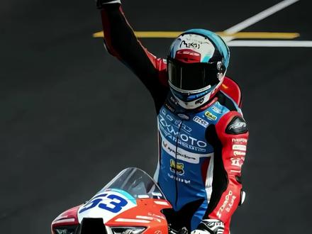 张雪820rr,你试驾了吗,你的感觉是怎么样的。#张雪机车 #张雪820rr夺冠 #张雪的机车 #WSBK #机车租赁