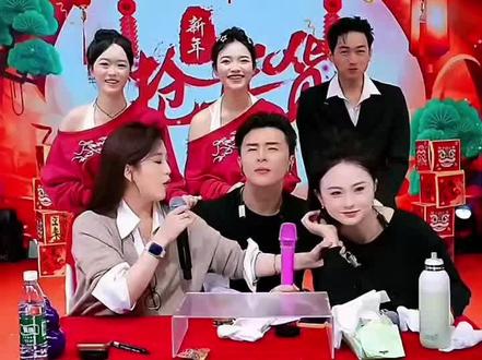 你俩卖货真搞笑@盛小帅1月27号年货节 @小云儿1月28号年货节