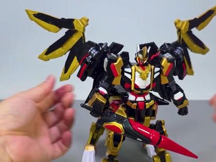 炫卡斗士W 黑鹫骑士 玩具展示