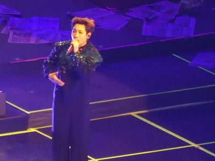 直拍汪苏泷纽约巴克莱演唱会 巴赫旧约+talking 前40s
会动的齿轮机械钢琴🎹好神奇
#汪苏泷 #汪苏泷纽约 #汪苏泷纽约演唱会 #汪苏泷直拍 #草莓的直拍