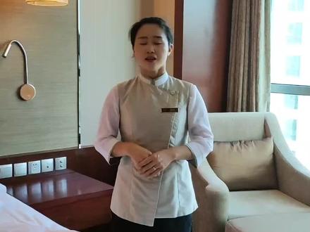 #酒店客房 操作规范之《客房撤床上用品操作规范》#专业的事交给专业的人 #干活我是认真的 #酒店人