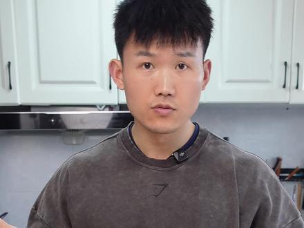 水烙馍卷鸡胸肉 好吃还健康的减脂餐,注意按照自己每天需要的三大营养摄入哦,我都是算好了一天的量#健身餐#减脂餐#生活化减脂#健身饮食#减脂小白必看经验