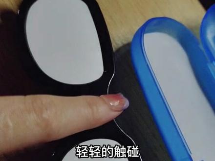 我很好奇,这种会发光的眼睛,真的会有人买吗? #柯南眼镜 #创意 #发光眼镜 #cosplay道具