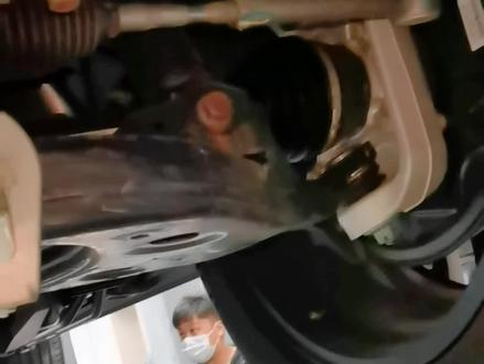 仰望u8底盘展示,很少见的哦~今天到了广州番禺中心,顺便拍一下底盘。#仰望u8 #汽车 #新能源汽车 #dou是好车 #带你懂车