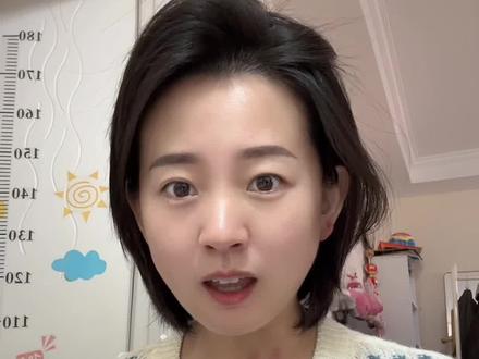 别说我老公了
我都聊入迷了
哈哈哈
你们还说我大度
还说我怎么坚持不生气的
参与到游戏中来
体验老公的角色
你就理解他了
而且真上瘾
他的女同学女同事
只有那个实习生我没聊上
其他的都是我聊的
但是我有原则
不主动聊
只回复
谁聊我老公
我就代聊
为了你的家庭和谐
为了我的家庭和谐
这是我能做的最大努力了
#我是西柚 #情感 #婚姻 #生活 #家庭