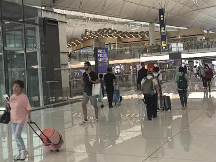 香港国际机场吸烟室在哪里