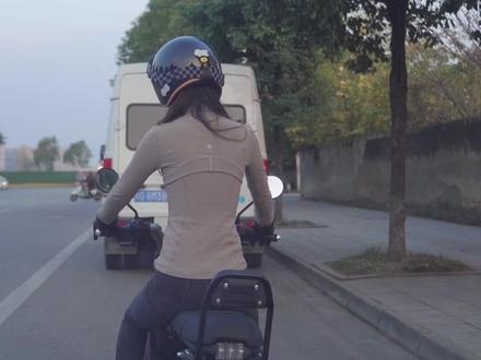 坐着祖国花朵的车都敢催!! #机车 #摩托车 #宗申魔方