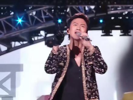 谁发明的邓超?跨年晚会全开麦三连唱+超人狼嚎,实力不输专业歌手#湖南卫视跨年晚会 #跨年 #跨年晚会