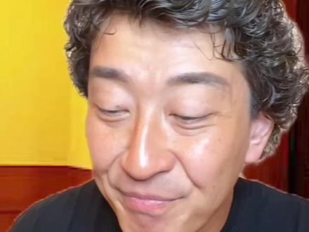 来吃个饭还带什么马桶啊? #日语 #日本陈奕迅