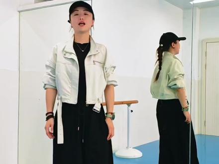 新舞《一定要跟妈妈好好说话》分解来啦,赶紧下手母亲节送给妈妈。#母亲节 #曳步舞 #分解教学