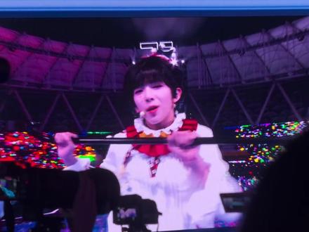 新音《大舌头》舞台巨萌!#张泽禹#陈浚铭 #张峻豪 #左奇函李煜东 #陈思罕聂玮辰