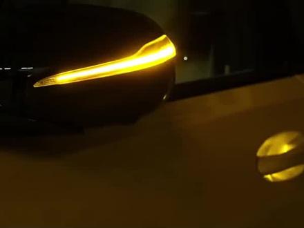 #黄色suv看到全身