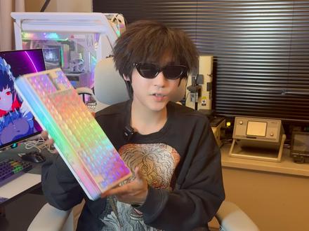 2000小时续航,三模灯箱+双8K+SOCD,卷价格卷配置狼途真的不虚。#狼途T87 #情绪漫游指南 #冰神KING #机械键盘 #性价比键盘