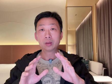 岚图梦想家第20万辆整车下线,为纪念这一里程碑时刻,岚图限量推出梦想家冠军版,售价30.99万元。#岚图 #岚图梦想家 #MPV #梦想家冠军版