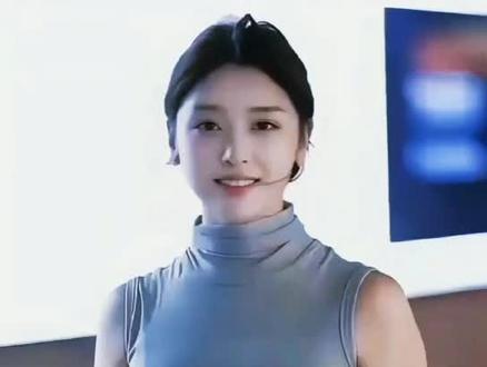 #街拍美女时尚潮流穿搭#颜值时尚并存#创作者中心#音乐分享