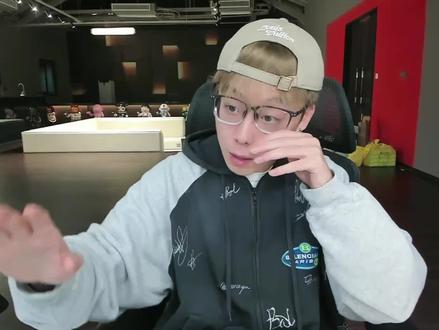 瓦瓦把陈泽攥手里了@瓦瓦 @陈泽-