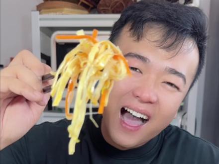 面馆里的 干豆腐拌豆芽在家怎么做才能清脆入味又好吃呢