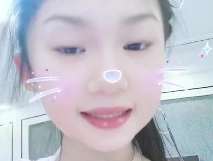 咱也是进入立体拼豆圈了,新手,跟我一起来做这个小蛋糕吧,超级可爱。图纸我只会发在评论区,自行观看。(ง •̀_•́)ง 加油!你一定能做成功的。😝