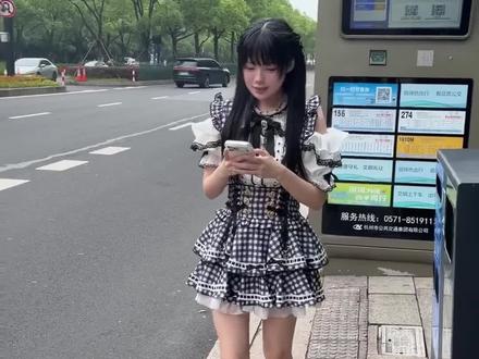 什么!和爱笑的小姐姐一起唱了#奶油苏打和冕形灯 #クリームソーダとシャンデリア #日语歌 #虎纹章鱼 #野生小叔
