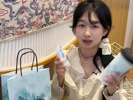 霸王茶姬江西限定新品真的好好喝!!你们都快去喝!#江西霸王茶姬#霸王茶姬江西雾隐千山#云深雾浅一隐千山#我是江西的#江西旅游