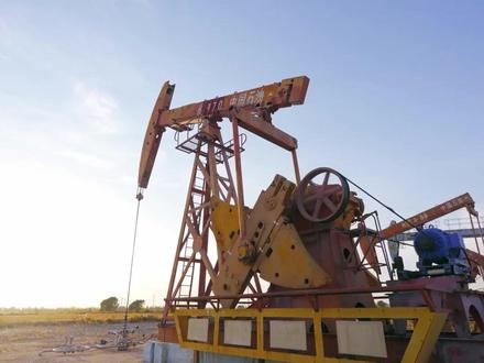 美伊谈判现积极信号 国际油价一度下跌超5% #油价