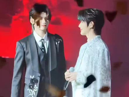 已经不知道怎么编了,自己看吧😂😂😂😂#向全世界安利我的cp #云旗郝熠然#属于他们的舞台