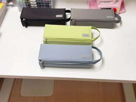 180度平铺的国誉笔袋现在赶紧冲,开学季活动价用上国誉笔袋同学都很羡慕,放几十支笔和文具,防污又好找#笔袋推荐 #文具 #笔袋分享 #学习用品 #国誉笔袋