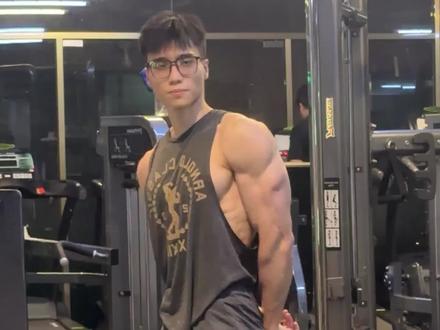 现在蛋白粉口味都做到这个份上了吗?这个青柚绿茶也太好喝了吧#FoYes蛋白粉 #FoYes冰茶爆肌 #健身补剂 #蛋白粉