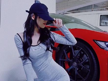 新的辣妹拍照技巧~ 快艾特你最辣的姐妹一起拍!#辣妹拍照 @果然