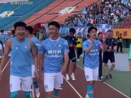 前国脚戴琳被曝欠球迷钱不还最新进展:被欠钱球迷正在ICU抢救已陷昏迷。家属称一天至少3万元,正变卖房和车。聊天记录显示戴琳曾转款3000要求删帖。#纵览主播说 #媒体精选计划