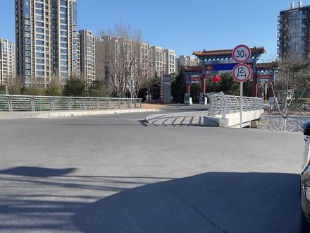 今天收个索尼投影仪.还有一些小电器.数码科技!