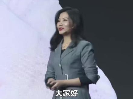 杨妞花用九年找回自己的名字《人物》
