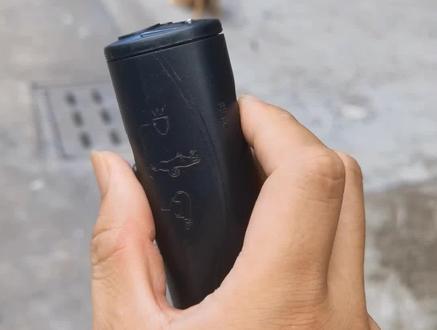 超声波驱狗器,经过多年研发改进的最新版本,驱狗效果有保证。#驱狗器 #户外防狗咬 #抖音热门 #文明养狗#趣味实验