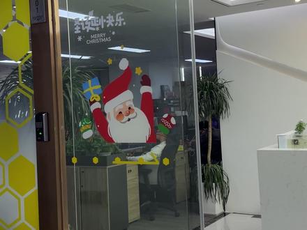 蜂群瞎逛VLOG(下集):说好的火速更新 到底哪些假粉丝天天怂恿我打思大?#蜂群联盟 #00后运营 #方块兽 #职场日常