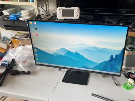 智能电视很多 4k高画质的智能显示器玩起来六不六 一起来看看#显示器 #三星 #智能电视