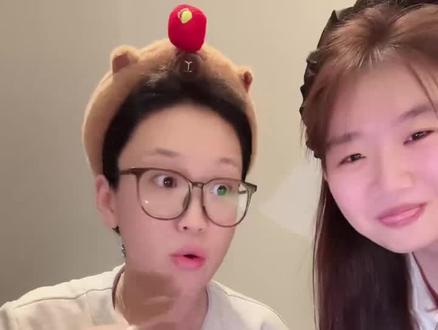 哈哈哈哈太可爱了@亿口酥 @东北一口酥 @匆匆那年(就吃就喝) #亿口酥 #匆匆那年 #我要上热门🔥 #抖音 #这个视频有点料