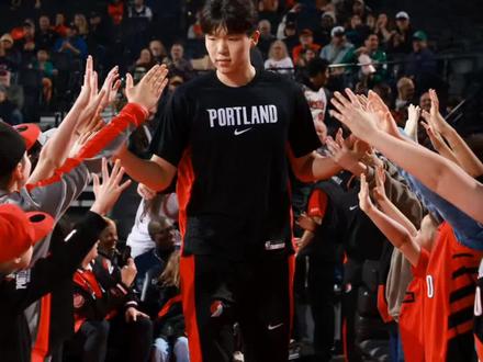 #我在抖音聊篮球 #创作者中心 #创作灵感 #杨瀚森 迎来转机#开拓者新老板 即将接管球队,权威预测,将重点培养杨瀚森