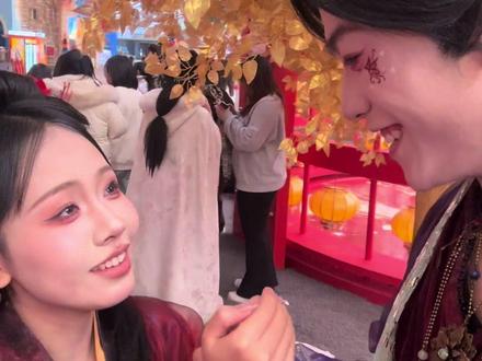 这一定不对吧哥哥@南珏(jué) #南珏 #天津欢乐谷南珏 #npc互动视频