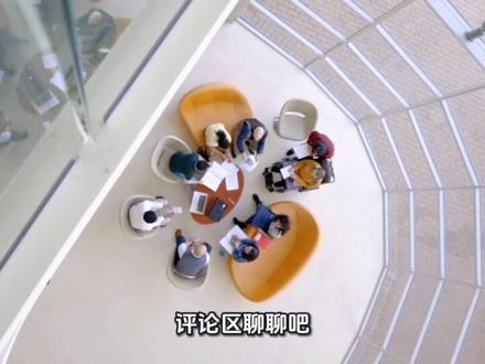 Manta和mobula现在已经被归到蝠鲼科里啦,但外形和习性差别超明显,潜水时一眼就能区分👇
🔍【一句话区分】
Manta是蝠鲼家族的“大哥大”
💡【细节对比】
1️⃣ 体型大小:
• Manta(蝠鲼):翼展可达7米!
• Mobula(牛鼻鲼):通常3米左右,娇小灵活款
2️⃣ 看脸区分:
• Manta:嘴巴在正前方 👄
• Mobula:嘴巴在下方 ⏬
(就像一个正对你笑,一个在低头吃饭~)
3️⃣ 独家绝技:
• Manta:喜欢优雅转圈滤食 plankton🩰
• Mobula:可以跃出水面!能跳3米高🌊
(所以Mobula外号“飞天魟”)
4️⃣ 社交属性:
• Manta:相对 solo,偶遇就是缘分💫
• Mobula:社牛本牛!常成群跃水,超壮观
5️⃣尾刺有无(安全系数大不同!)
• Manta:没有尾刺!这也是它被称为“海底温柔巨人”的原因之一~ 虽然体型庞大,但毫无攻击性,靠近观赏时只要保持安全距离就超安心
• Mobula Ray:部分种类有尾刺!比如常见的日本蝠鲼,尾巴细长如鞭,尾刺上还带有锯齿缘,是它们的自卫武器。不过不用太担心,它们性格温和,只有受到惊吓时才会动用尾刺~#韦岛 #潜水 #印尼 #潜水员