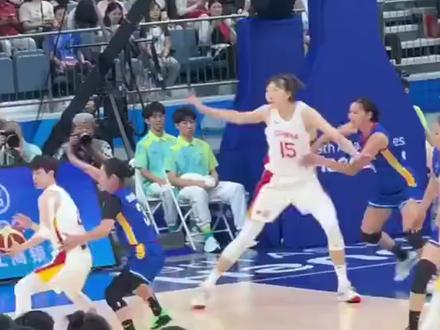 中国女篮堪比梦之队,亚运会五场比赛场均赢对手54.2分,对阵朝鲜女篮打出71%三分命中率,决赛中国女篮将对阵日本女篮。#中国女篮 #杭州亚运会