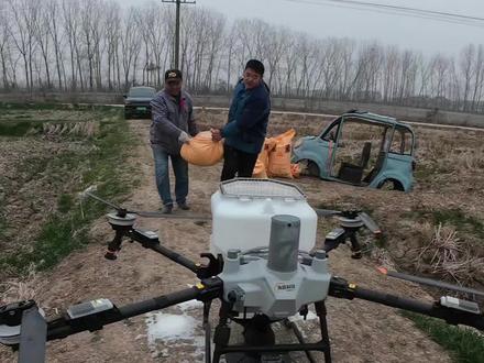 沉浸式体验大疆T100S一个人轻松下车、加肥、编辑地块 设置参数全过程#我的农村生活 #第一视角 #科技改变生活 #动力之王吉利金刚PHEV四驱山地版 @吉利雷达-甄选