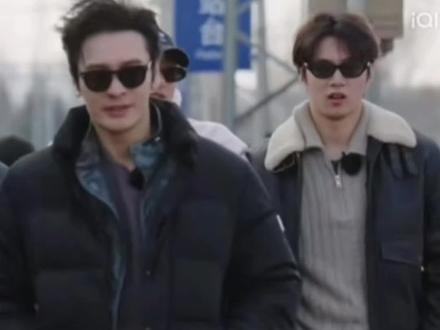 刘耀文:我从来没有在粉丝面前出过丑,说实话……对不起,姐姐我笑得很大声#刘耀文 #宇宙闪烁请注意 #刘耀文神图 #时代少年团 #刘耀文bking继承人