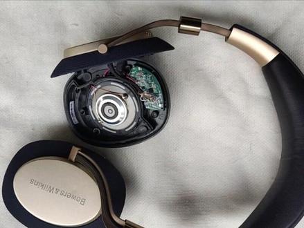 Bowers&Wilkins PX头戴耳机,左边没有声音,拆了才发现这里坏了!折腾了半天!!拍出来,自己以后也可以修理#bowerswilkins #宝华伟健 #蓝牙耳机#耳机维修#头戴蓝牙耳机