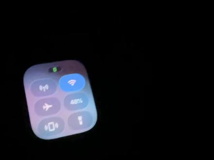 这手表手电筒不按套路出牌#applewatch #苹果手表 #一般人不告诉他@探哥说鞋客服