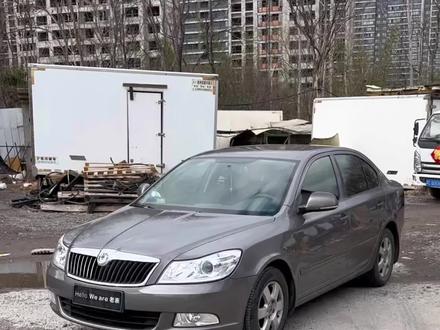 老车别嫌弃,内饰一翻新,舒服到不想下车!#秀出你们的座驾 #改装车是一种生活 #斯科达明锐 #内饰翻新#汽车内饰改造 @徐州老表养个车 @抖音小助手 @抖音创作小助手