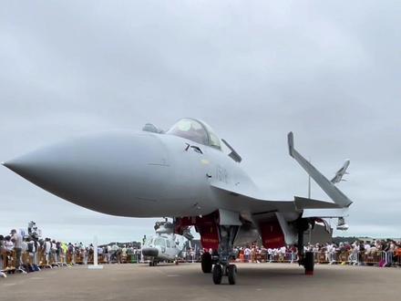 关于歼15舰载机发动机 #歼15 #舰载机 #辽宁舰