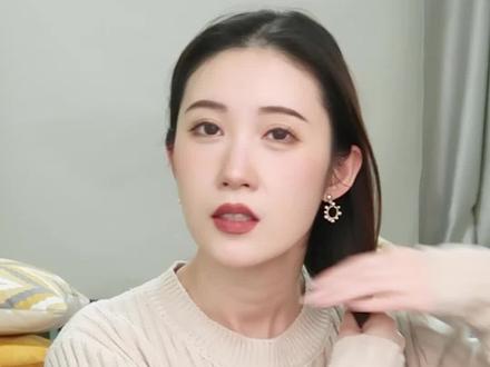 发量激增的木马卷发型,秃头女孩有救啦!
#卷发教程 #木马卷 #增发量