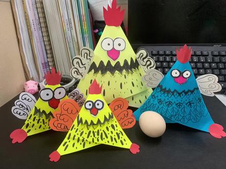 立体小鸡制作教程
岭南版五年级美术下册 《生动的纸造型》
#手工 #纸造型 #少儿美术教育 #亲子手工 #折纸